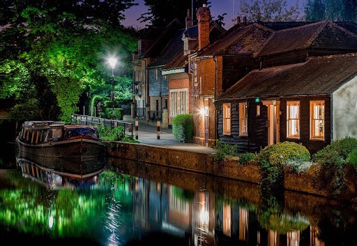 366daysofphotos's tweet photo. We will be back part 1 #pubs #Hertford #lockdown #uk #virus #home #england #saveourlocal #saveyourlocal #hertfordshire #night #boozer https://t.co/pADgc0ivVs