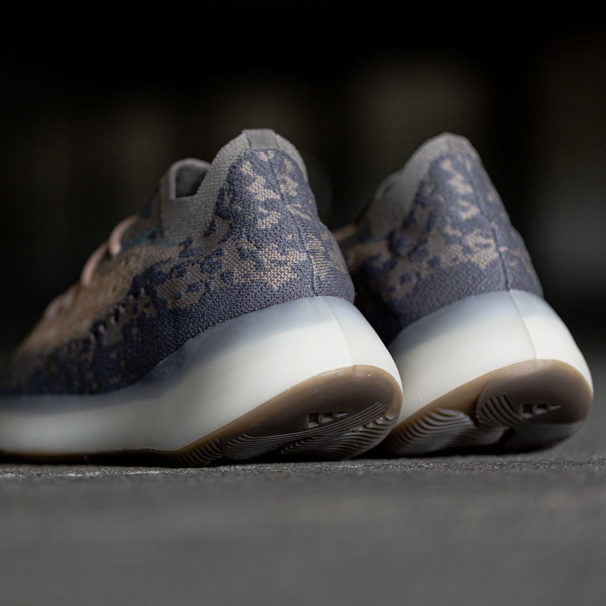 Jual BNIB ADIDAS YEEZY BOOST 380 MIST NO.