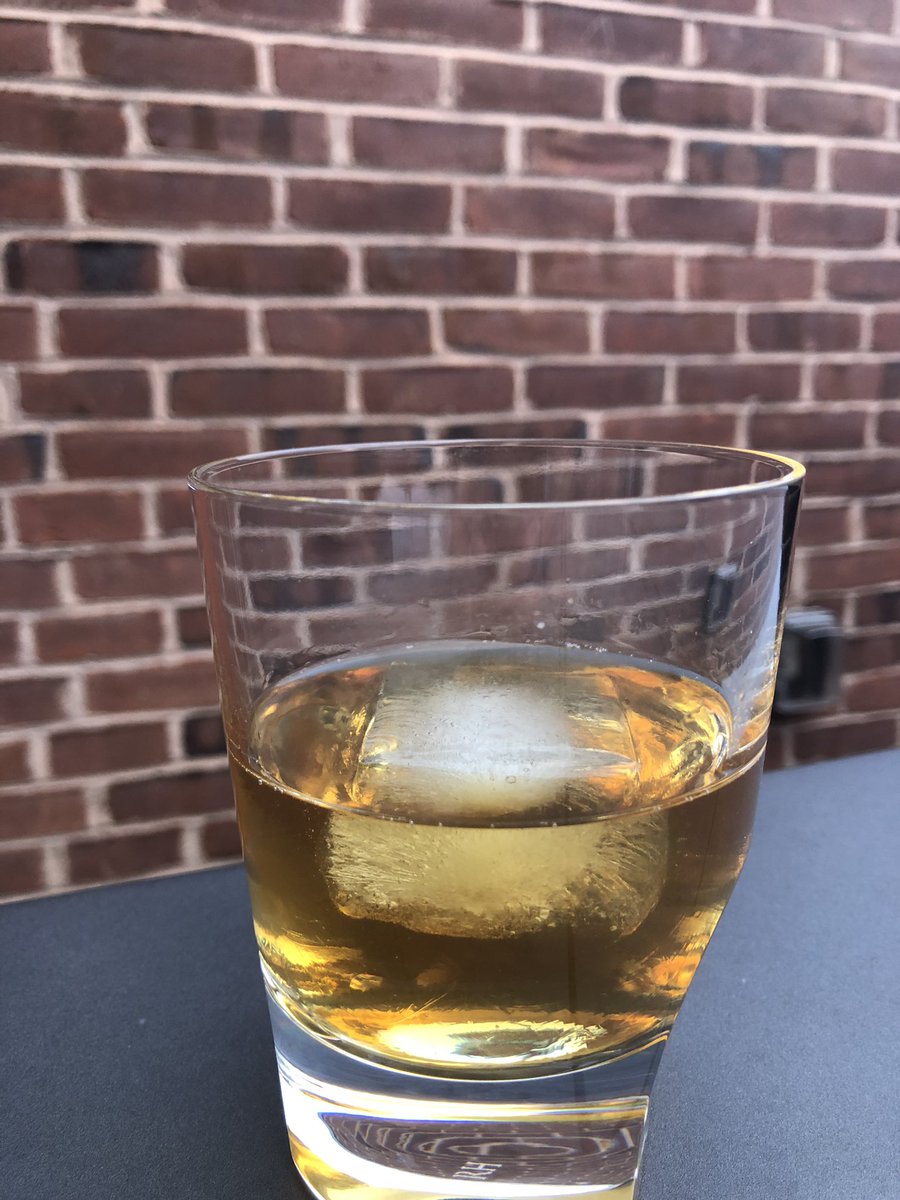BradEngle's tweet photo. If you live in DC and like great cocktails, @ColumbiaRoom is selling cocktails to go (and delivery). #savethebars https://t.co/lXGaaq2xcb https://t.co/P4Y7dJC4cU