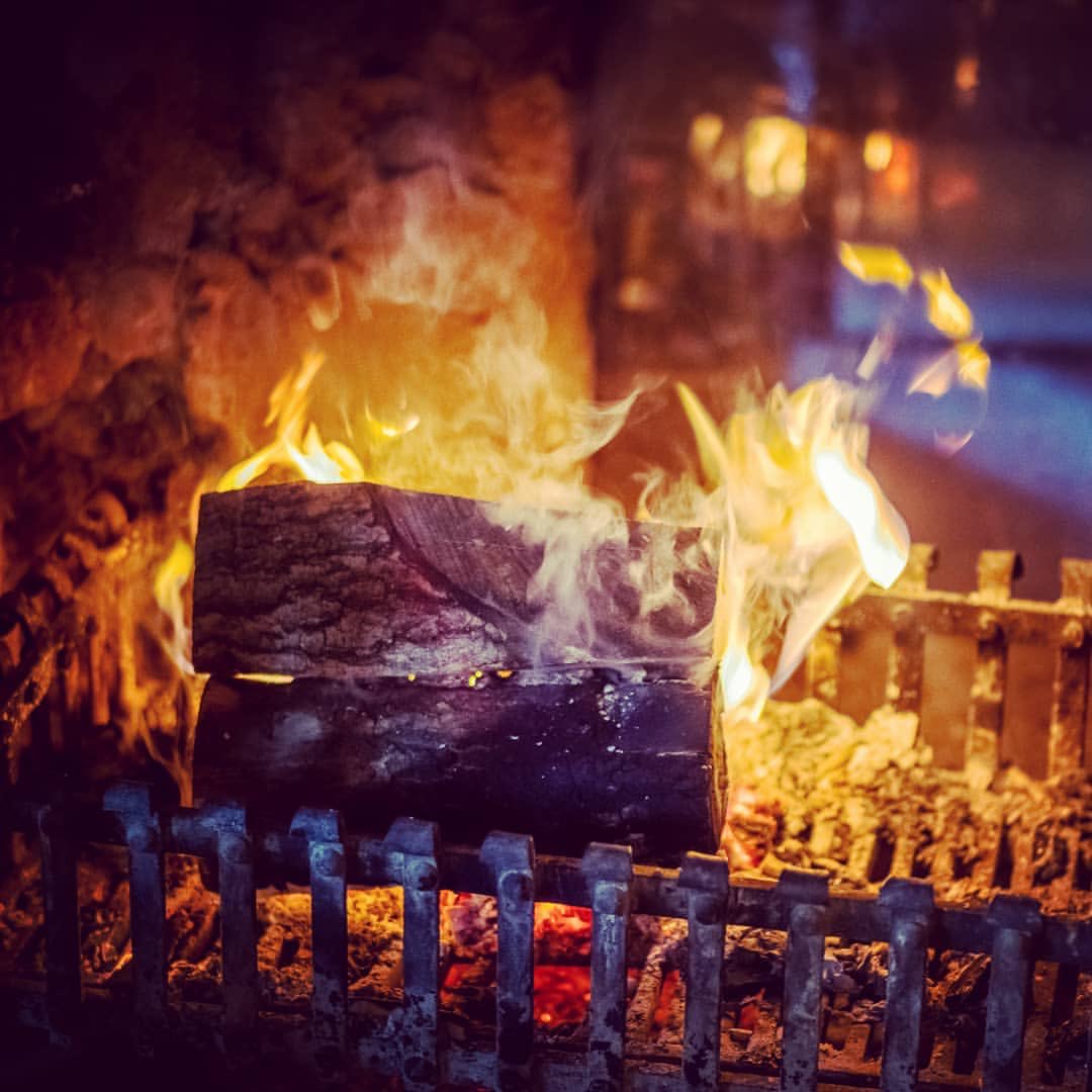 366daysofphotos's tweet photo. We will be back part 2 #pubs #Hertford #lockdown #uk #virus #home #england #saveourlocal #saveyourlocal #hertfordshire #night #boozer https://t.co/lRnrUX5jAH