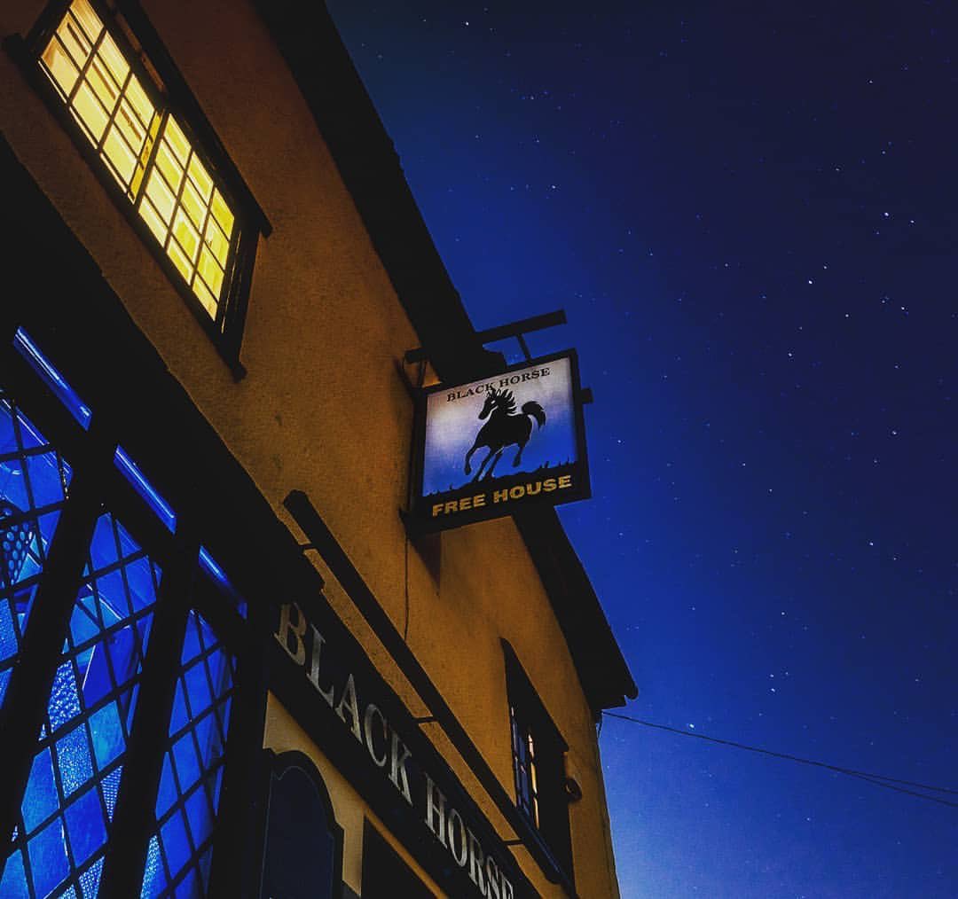 366daysofphotos's tweet photo. We will be back part 2 #pubs #Hertford #lockdown #uk #virus #home #england #saveourlocal #saveyourlocal #hertfordshire #night #boozer https://t.co/lRnrUX5jAH