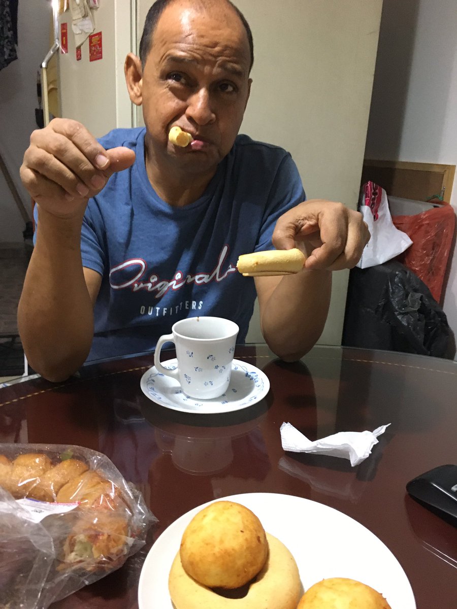 EstefaniaMar12's tweet image. Empezó la cuarentena de los caleños 🥰 #pandebono