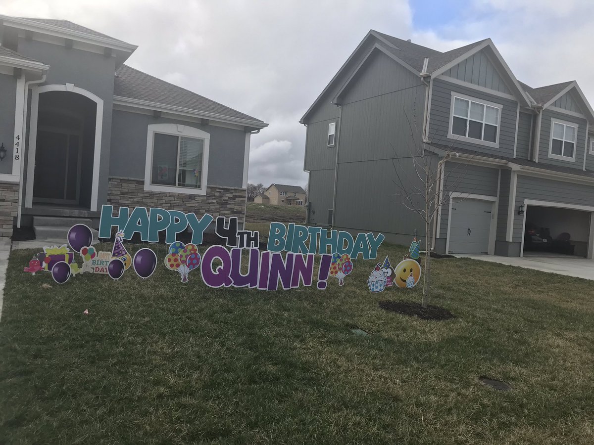 solmiddlechild's tweet photo. @fox4kc this is how we have been helping birthdays during #Covid_19 @theyarddesigns.com #yarddesigns we set up we pick up no germs @kmbc @PatrickMahomes @KCTV5 @karenkornacki @glezak https://t.co/X4q5lKWZWw