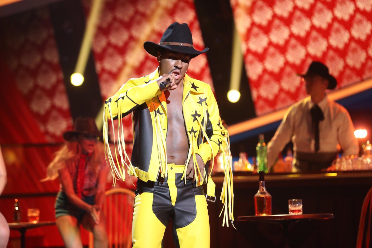 _jesus_OM's tweet photo. 🌵🌵LIL NAS X 🤠 🐴- OLD TWON ROAD ft BILLY RAY CYRUS 🤠 🐴
@LilNasX @billyraycyrus @DanieloviedoM @_jesus_OM @GemeliersMusic @BETNETWORKS 
@TuCaraMSuena @Gestmusic @antena3com https://t.co/TiFDSDVCWq