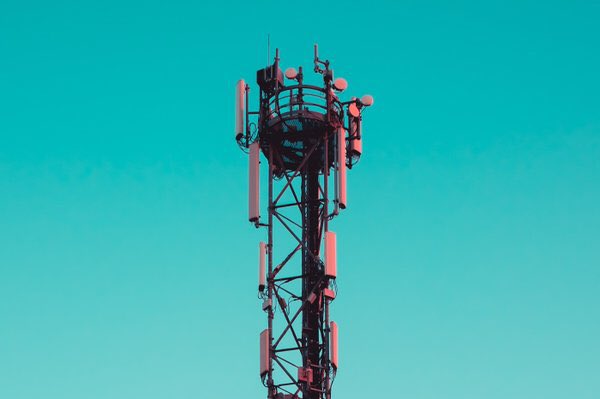 GCAssistance's tweet photo. iOS 13.4 consomme des données mobiles sans prévenir https://t.co/4jo5OV6BMa https://t.co/eVP8lDUjHE
