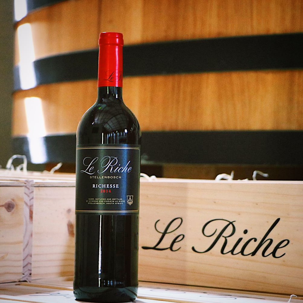 If you're looking for a (liquid) pick-me-up during these uncertain times, this will do the trick! <a href="/leRicheWines/">Le Riche Wines</a> Richesse 2016 is available <a href="/LCBO/">LCBO</a> Vintages for $23.95 - delivery/online ordering + in-store pickup are available. Tim Atkin MW 90pts!🛒➡️  bit.ly/3bcSQ4w #wine