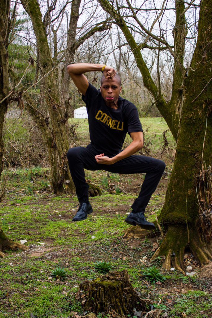 moneymont_'s tweet photo. I am the Deuce of The 2 Phrozen Souls Of Anubis of the Phurious PHI ZETA chapter of Alpha Phi Alpha Fraternity Inc. 🤙🏾❄️🦍 https://t.co/tJPdO4aTwK