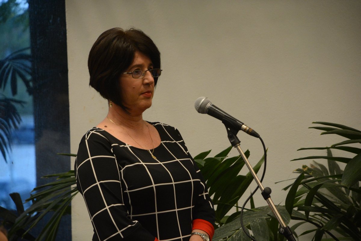 PresidenciaCuba's tweet photo. "nadie quedará desamparado" enfatizó @MartaEFeito ministra de @MTSS_CUBA en su explicación sobre las adecuaciones salariales adoptadas, para la etapa de enfrentamiento a la COVID-19 en #Cuba.
#SomosCuba https://t.co/HB5iHg1JtT