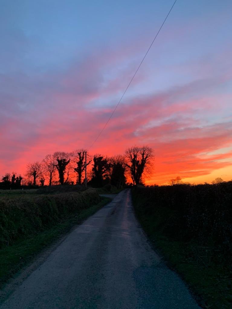 JeanJeanmcd2009's tweet photo. @nbrez There’s that sky https://t.co/gh9vD9tpnM