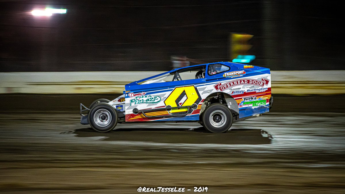 RealJesseLee's tweet photo. 3/20/20, Daily Dose Day 8⃣0⃣ 🏎️📸👀🏁
Getting hard to keep track of days being inside all the time now...
#potd #photooftheday #nikon #dirtracing #palegends #dirtmodifieds https://t.co/SOBbDiqVi5