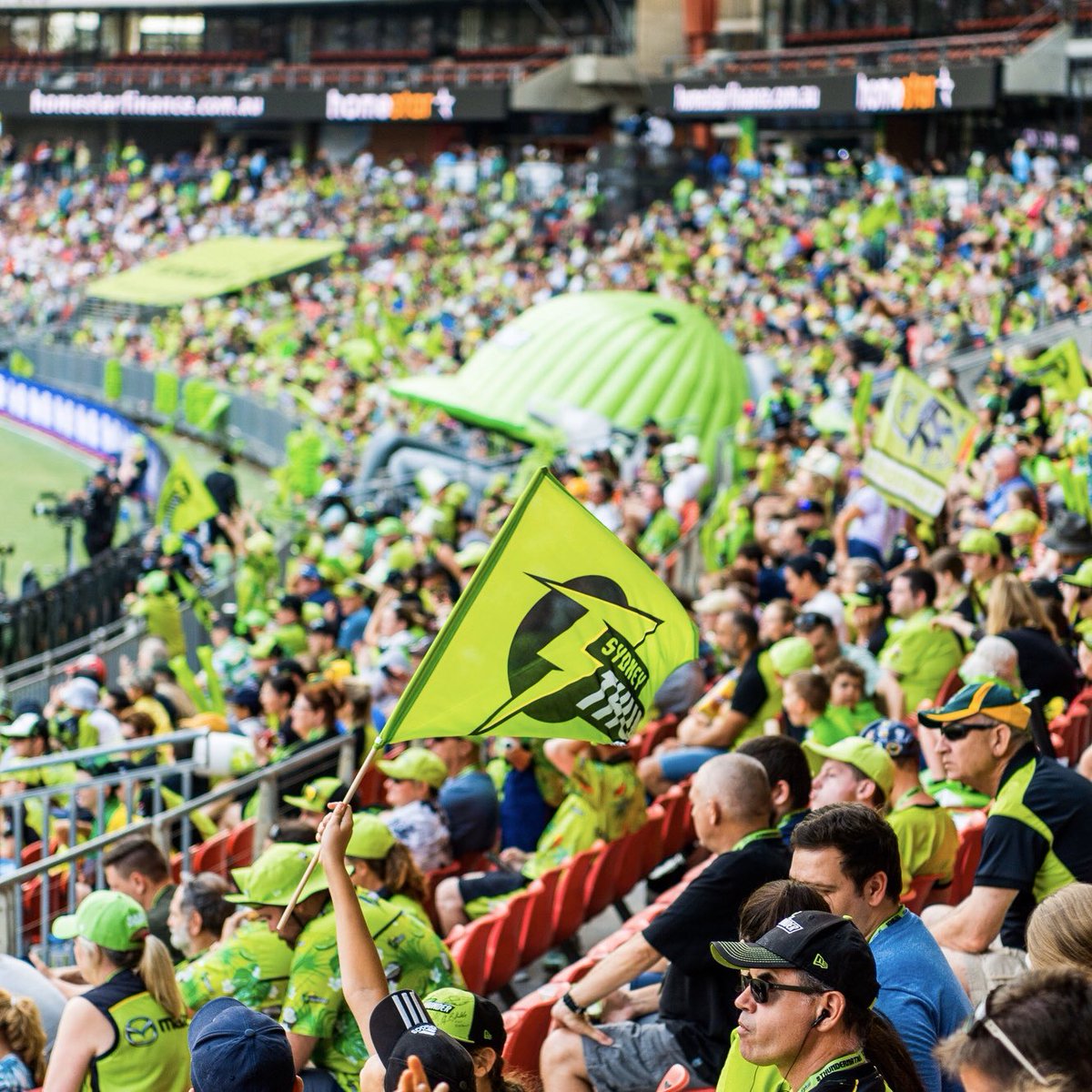 Sydney Thunder tweet media