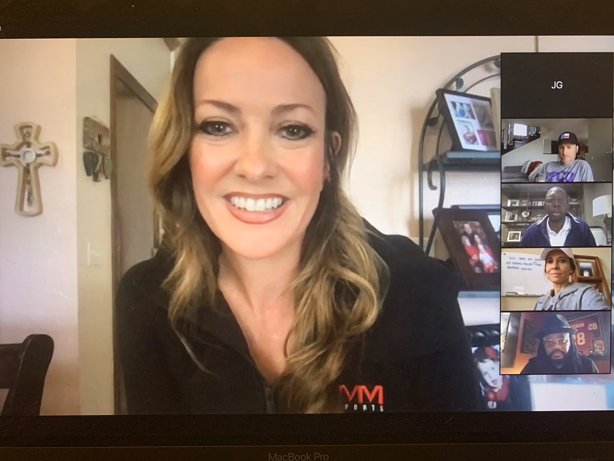 KelliMasters_'s tweet photo. Loved spending time with my KMM Family today! Keeping everyone informed &amp; encouraged. Much love to friends &amp; partners of KMM for sharing words of wisdom and inspiration. We will get through this together! https://t.co/NOYxigPlLA