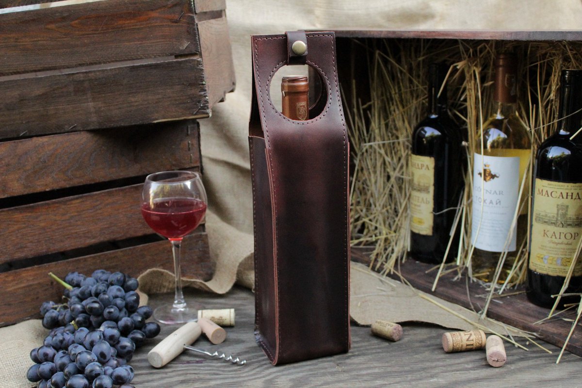 ItemsLeather's tweet photo. Bottle bag custom wine https://t.co/IbK5lXbOfL
#winetasting #winewednesday #winecellar #vinho #travel #instawine #vin #vino #wine #winestagram #wein #winelovers #winelover #cheers #vineyard #winery #thewinexpert #wineoftheday #wineoclock #winetime #ilovewine #redwine https://t.co/feE0Qsf2UO