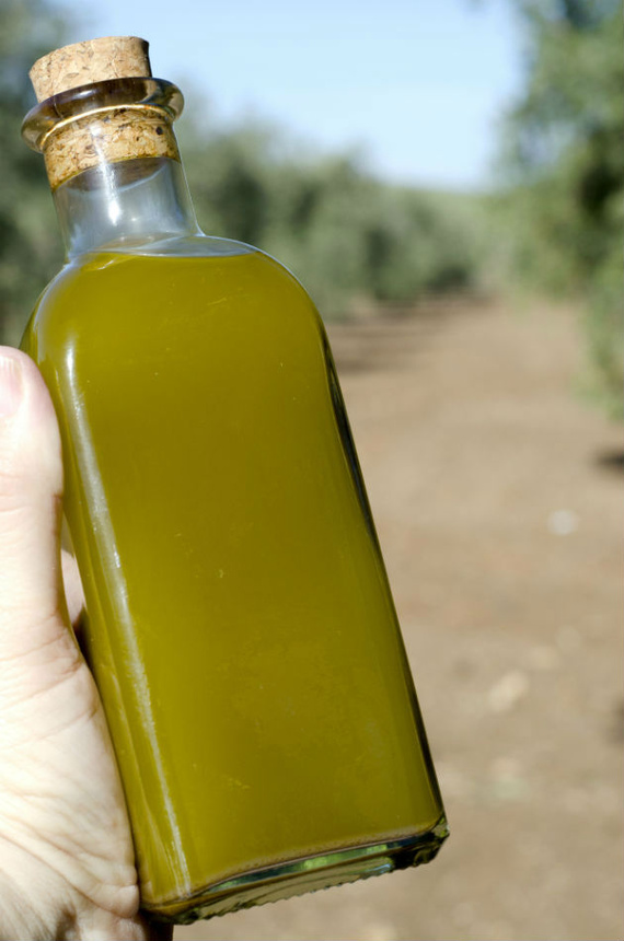 EcbhEurope's tweet photo. #SpanishOliveOil
ECBH FOOD &amp; BEVERAGE DEPARTMENT
Supplying Spanish Olive Oil to our clients worldwide.
FIRST COLD PRESSED VIRGIN EXTRA OLIVE OIL
https://t.co/fwduEEojEw https://t.co/MWqYIcJtgZ