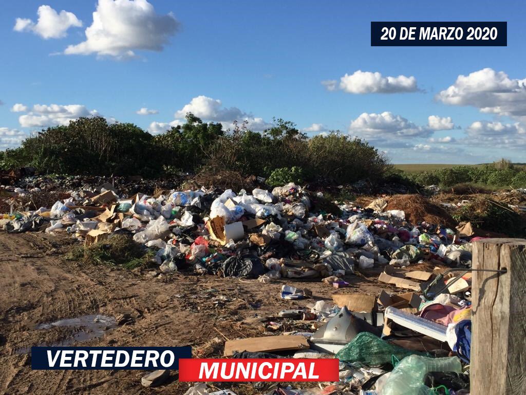 alex_Alcalde2's tweet photo. Por un municipio que apueste al Reciclaje, empezando por el vertedero Municipal en mayo #VotáRenovación. El "Profe" Alcalde
#Súmate https://t.co/euJ9lzQJu7