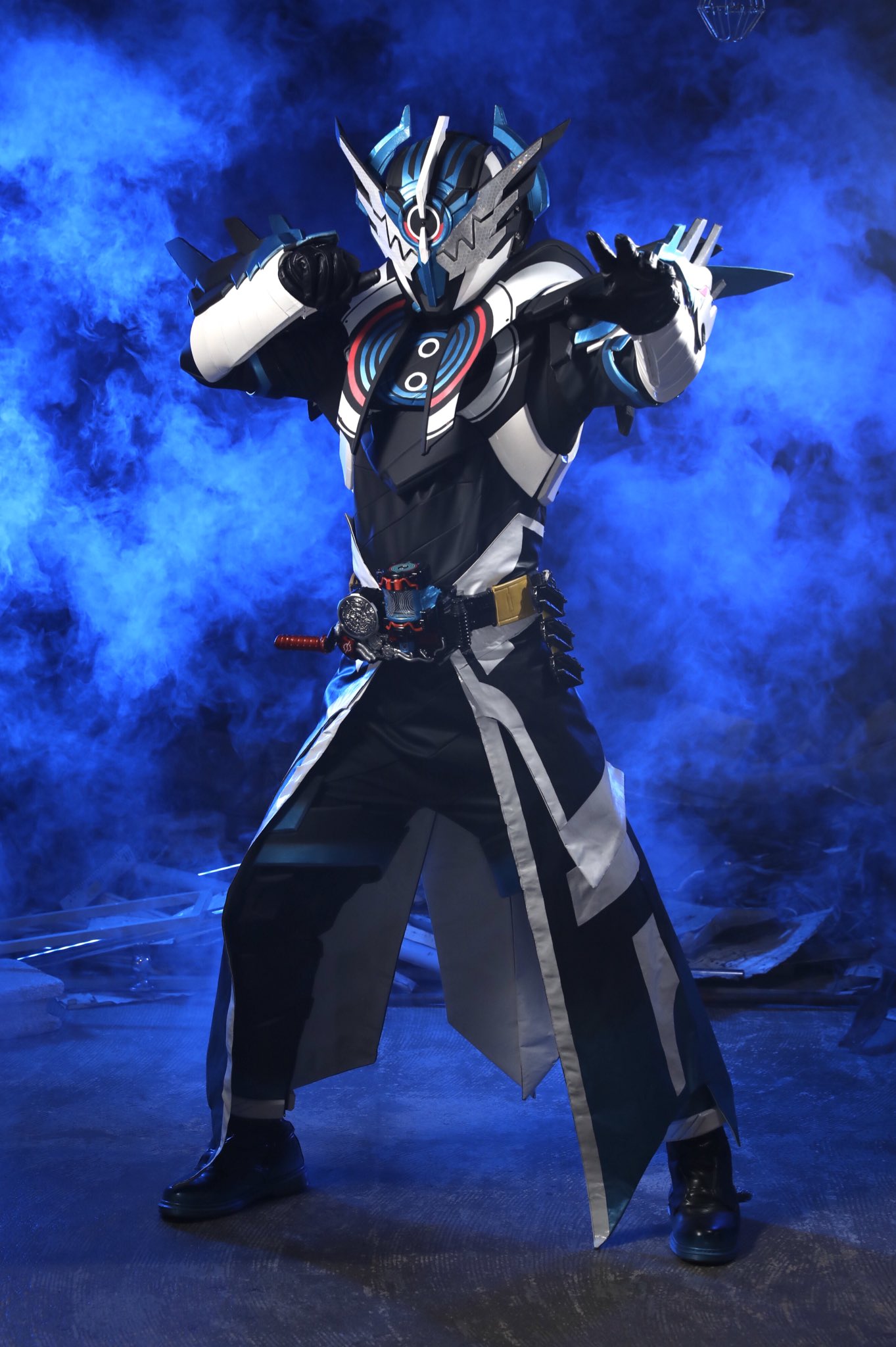 仮面ライダークローズエボル 3枚 ☆CB31 CB24-X06 仮面ライダークローズエボル 3枚 状態A-〕(2024