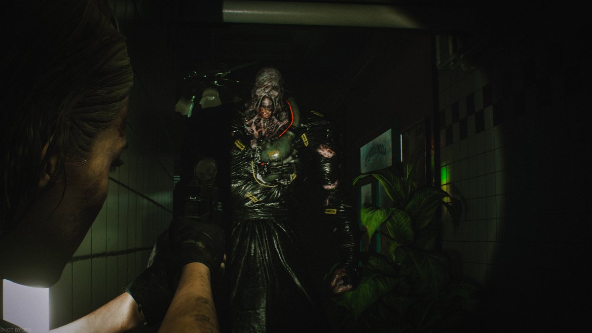 JPRphotogamer8's tweet image. Okay Mr.Nemesis because we don&apos;t have a Photo Mode, I need you to stand still!!!!

#RE3 #ResidentEvil3Remake #RE3RemakeDemo #ResidentEvil3Demo #jillvalentine #Nemesis  #NoPhotoMode #virtualphotography #GamePhotography #VGPUnite #gaming #PS4 #TheCapturedCollective @RE_Games