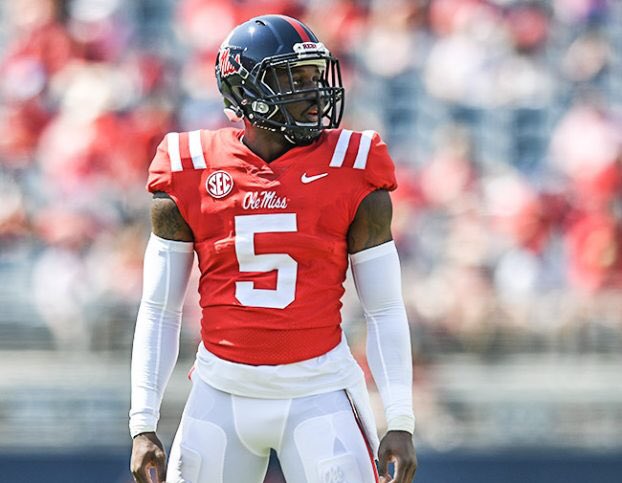 Blessed to receive an offer from The University Of Mississippi🔴🔵 <a href="/BallHawkU/">BallHawkU 🏈🦅</a> <a href="/BuckFitz/">NPA/SUPERMAX 100</a> <a href="/CoachJoc4/">Coach Joc</a> <a href="/DreamTeam7v7/">Dream Team</a> <a href="/OleMissFB/">Ole Miss Football</a> <a href="/HillsboroFball/">Hillsboro Football</a> #hottytoddy