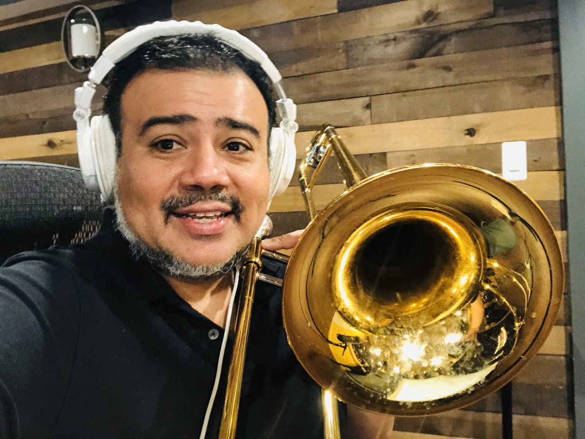 reyalejandre's tweet photo. Grabando mi Gente! https://t.co/LMAYFzpuED