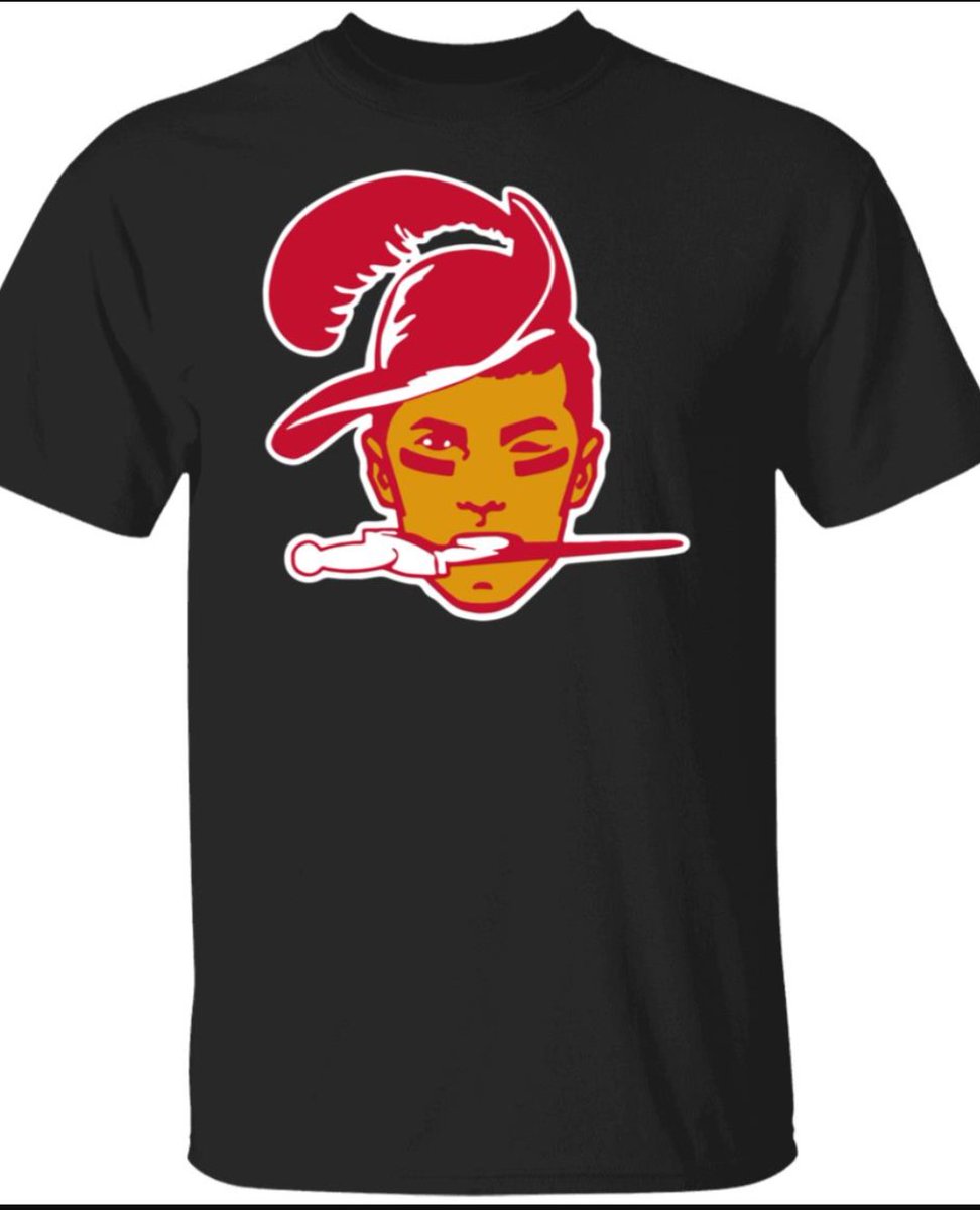bigblack941's tweet photo. All right look I'm not feeling this I'm a born and raised Florida Boy I never liked the Tampa Bay Bucs but why in the hell would you change the logo and put a Tom Brady face why I'm not feeling this I'm not 

So question is where is all the #TomBradynears at https://t.co/DGVUKnCeC5