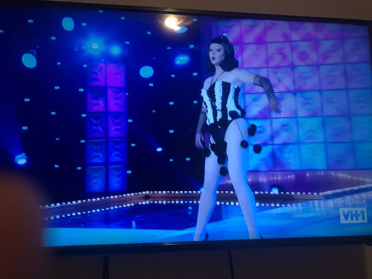 lbbHcrybabe's tweet photo. @Aiden_Zhane wut wss your outfits this week https://t.co/SAyNZ4ZXMb