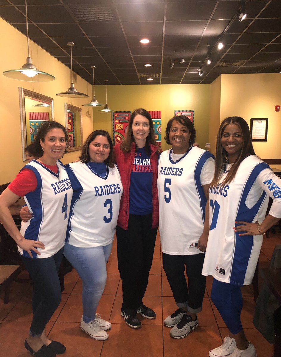 Moni_Mich tweet media