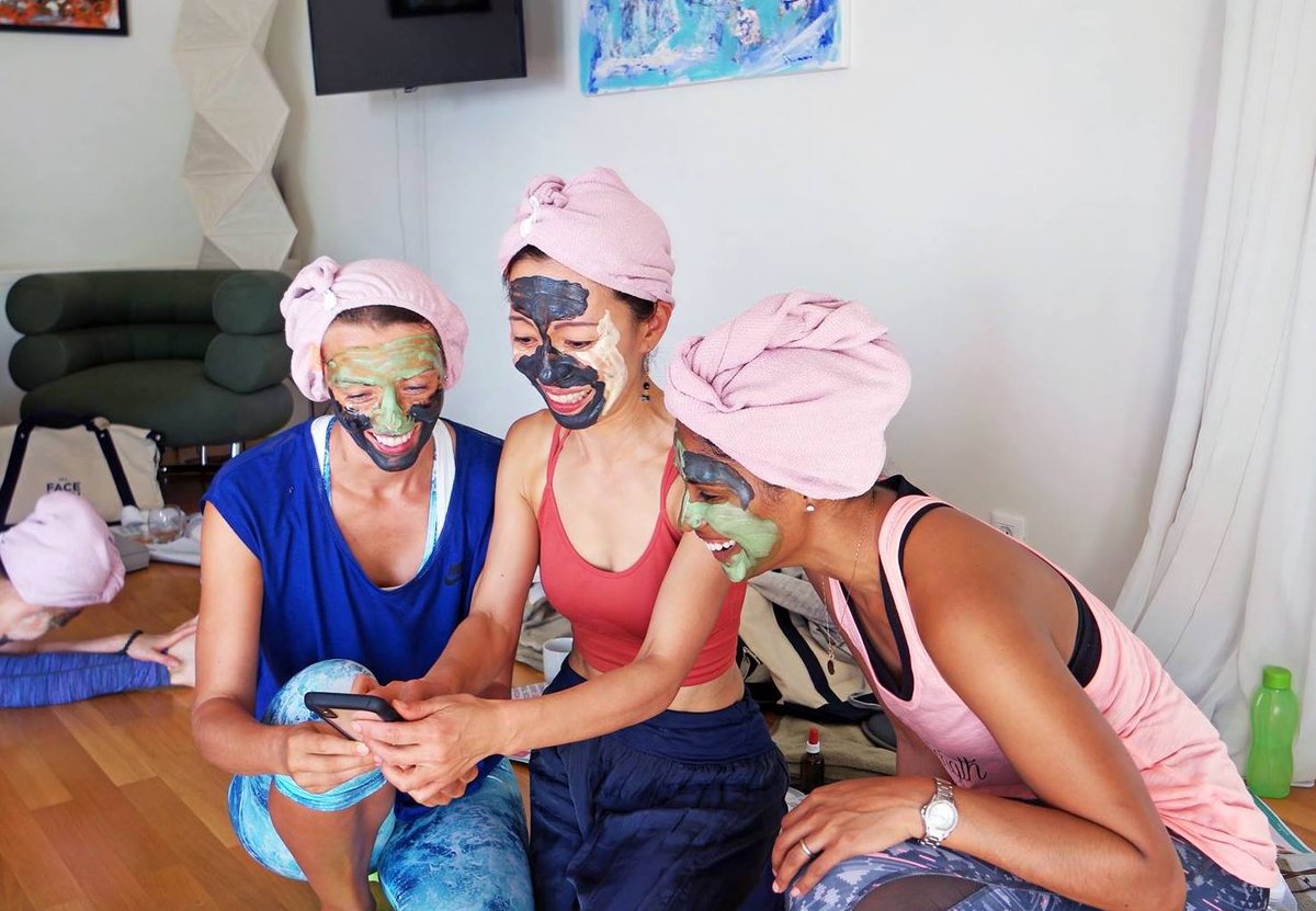 FaceYogaMethod's tweet image. Our incredible Community of Face Yogis is here to support, guide and nurture your Face Yoga journey! 👭

JOIN US HERE: soo.nr/xXOE