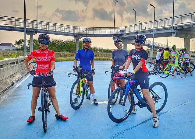 RunnerBlogger's tweet image. I just wanna feel this moment! Haven’t trained for the whole week .. frankly I felt I wanted to sleep coz this past week was so tough.. but My body wants the exercise and adrenaline. Always feel great after the workout!

My race is also Danang got cancel… ift.tt/33EyWgm