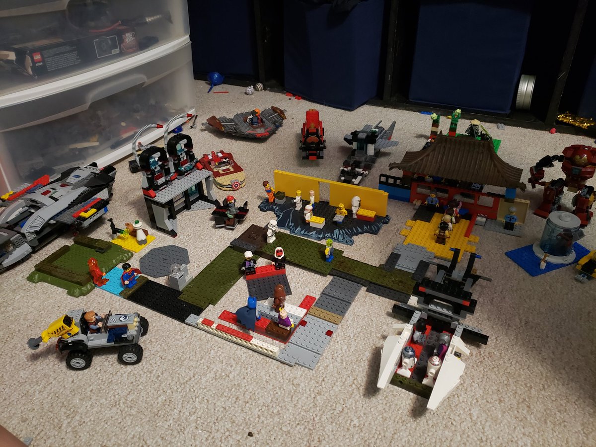jessicamccoyAP's tweet image. This is what mom/son time looks like in the McCoy household. This child may have a slight obsession 🤣🤣🤣 #webuildthings #legosfordays #becreative #legoclubofourown