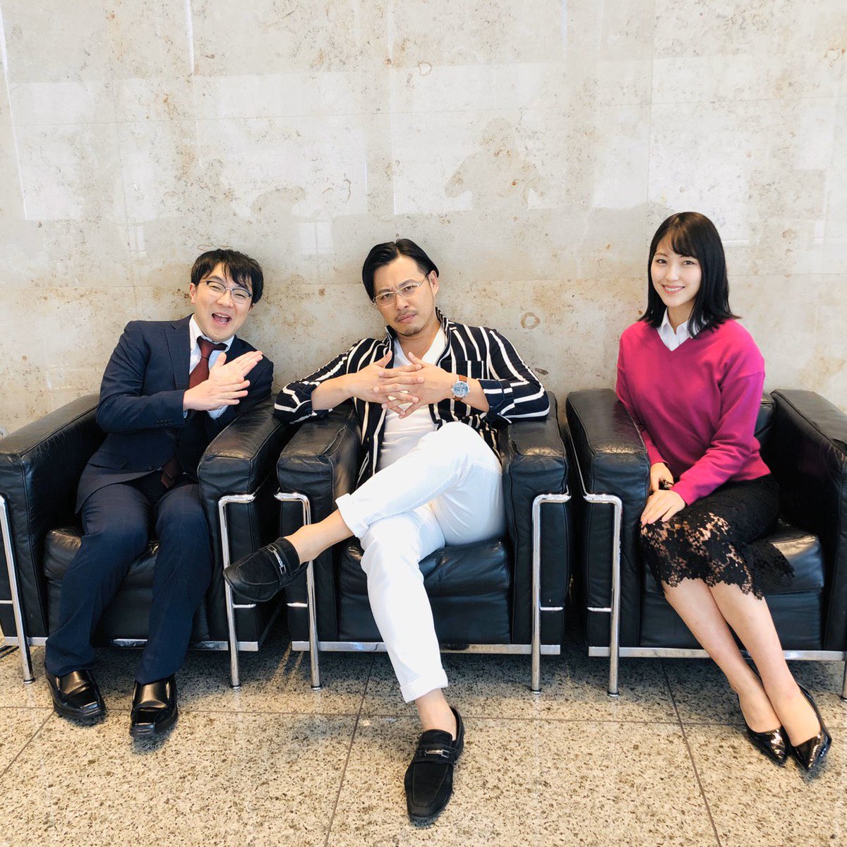 原あや香 記載の間違いがあったので 投稿し直します 昨日のネタパレありがとうございました 瀬良社長が最終回と言うことで 平子さん 大重さんと撮っていただきました 私は少しでしたが 秘書として参加できて本当によかったです また共演出来る様