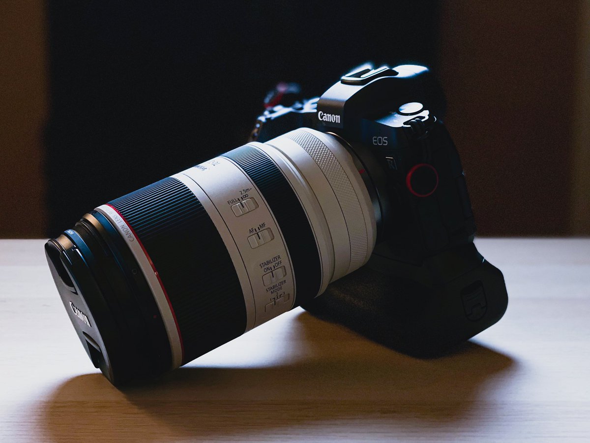 theandrewteoh's tweet image. When you just gotten new gear but can’t use it outdoors yet. @CanonAustralia #juststartcreating