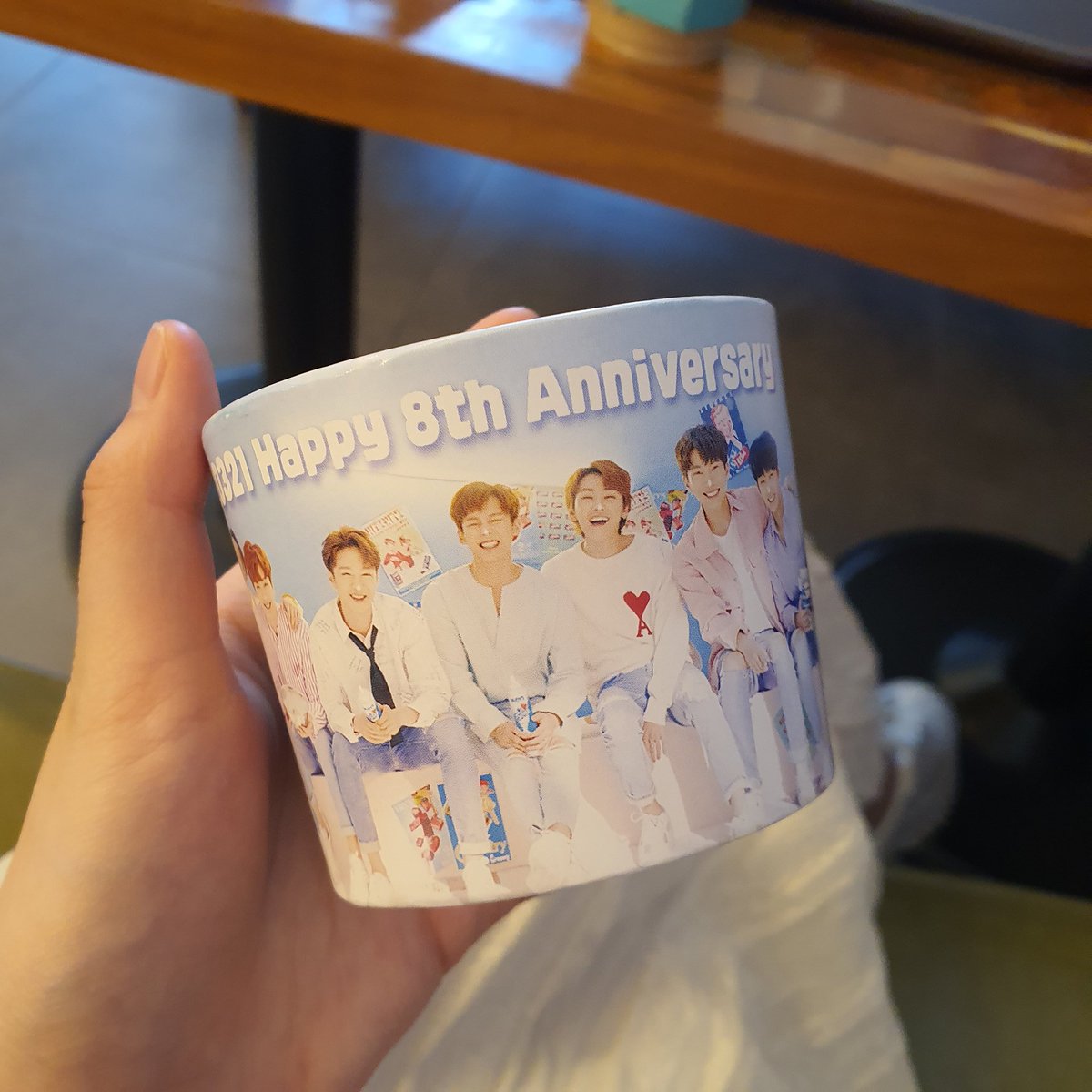 mung77i's tweet photo. #3월에_만난_우리_예그리나
#비투비_멜로디_8주년_영원히_함께하자
#비투비_멜로디_리멤버_포에버
카페 모리티아 방문했습니다 ! ��홀더도 너무 예쁘고 특전도 너무 좋아요 ㅠㅠ 카페 음료도 맛있고 분위기도 너무 좋네요💙 좋은 이벤트 열어주셔서 너무 감사해요 ! https://t.co/OxNHLsTKp9