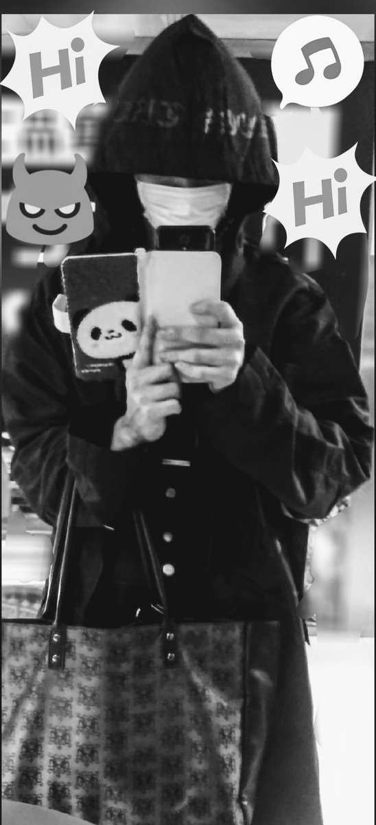 9k1WWgAiZI8oDjY's tweet photo. 今日はBELIEVING IN MYSELFのPVの服装でオフ会🌈に参加します。テンションあがりますね❗🏃🎶
(^-^)/✨
#HYDE
#BELIEVINGINMYSELF
#SWITCHBLAED
#楽天パンダ
#パンダフル
#ANTIFinal
#黒ミサ https://t.co/ITJnueMO2q