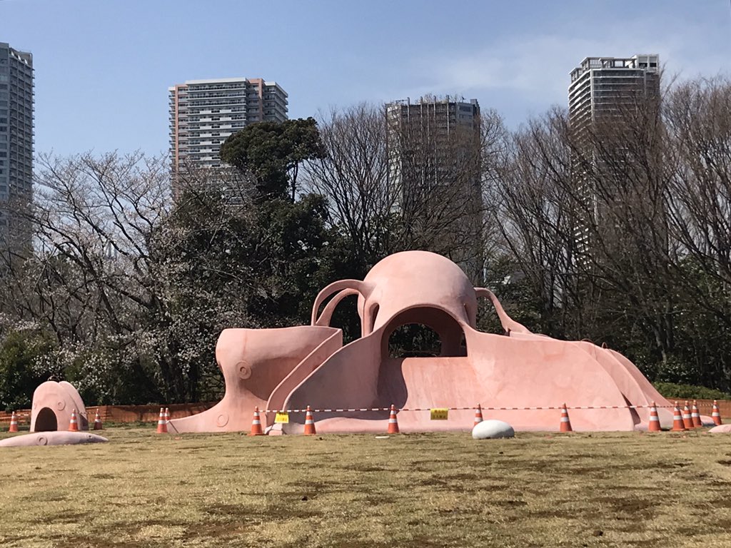 コンクリート遊具