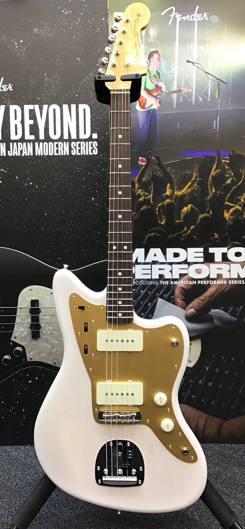 Fender Made In Japan Heritage 60s Jazzmaster-White Blonde