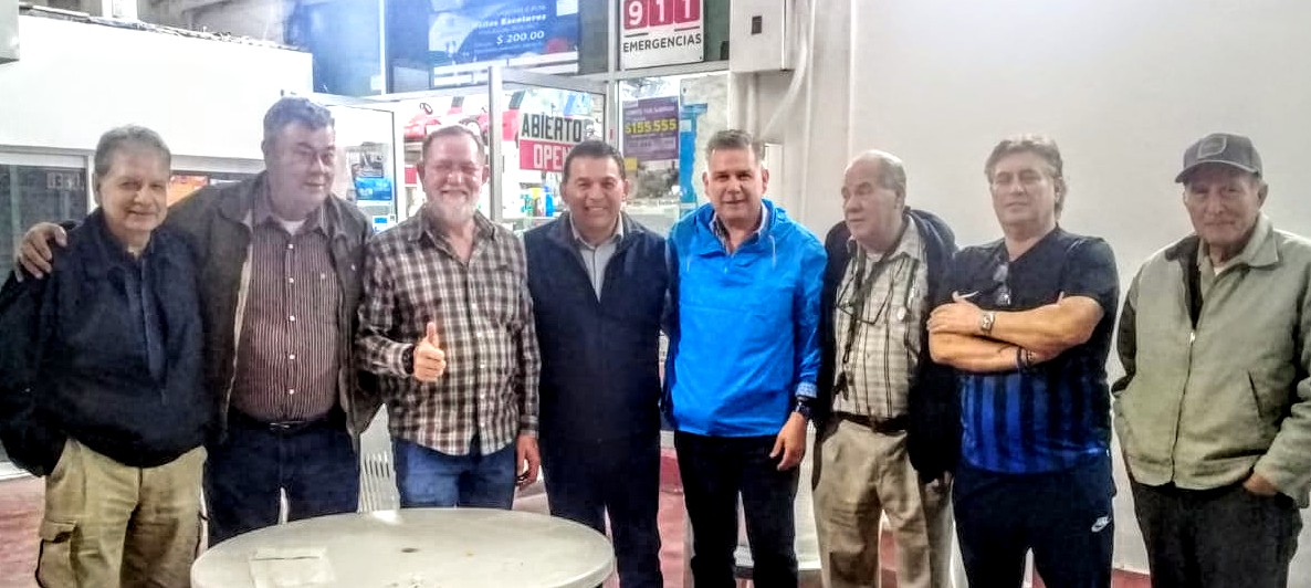 Viernes de convivencia con el Alcalde de La Paz Rubén Gregorio Muñoz Alvarez, invitándonos a constatar los avances de la Macromanzana del Centro Histórico y Comercial de la ciudad capital de BCS. #LaPazBCS
