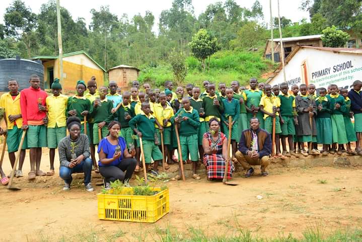 patriciakombo's tweet photo. The generation that destroys the Environment is not the generation that pays the price..
I choose to a generation that will take care of Environment so that the future generations will enjoy.
#ClimateChange
#trees
#PollutersOutNow
#Mission1point5
#FridaysForFuture @AP https://t.co/yZVGQo0c5U