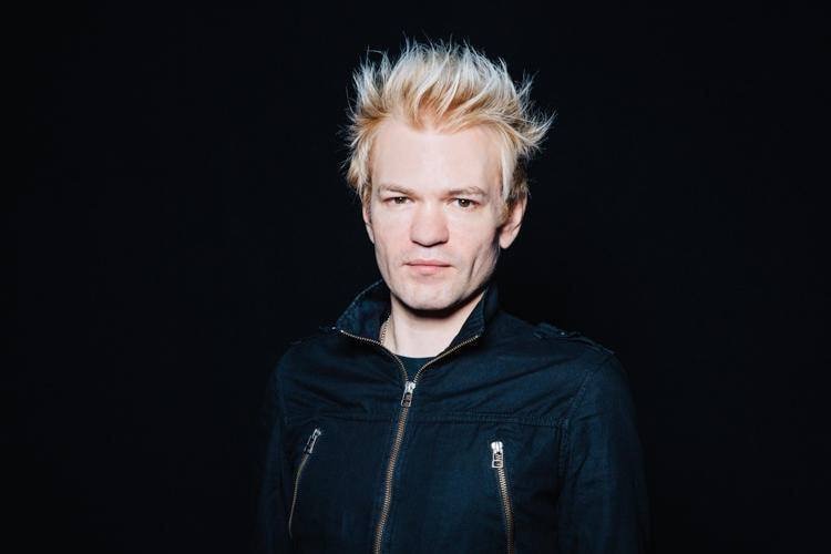 Happy birthday to Sum 41 Deryck Whibley and Maxim of The Prodigy!    