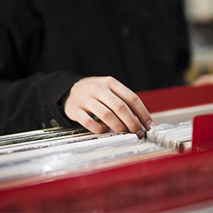 C'est la journée mondiale du rangement du bureau 💡📝
Et quoi de mieux que la #dématérialisation pour faire de la place ?
Découvrez comment la Soram peut vous aider en cliquant sur le lien ci-dessous 👉 bit.ly/3cHhGLB