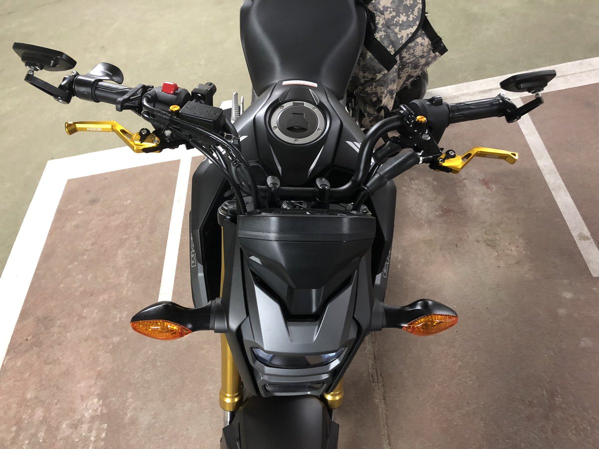 アスルドダック على تويتر こんにちは 割にガタつきはあるかと思います 僕の場合 クラッチのカバーと干渉してしまい 何かの拍子で レバー位置が変わる位に緩いモノでしたよ