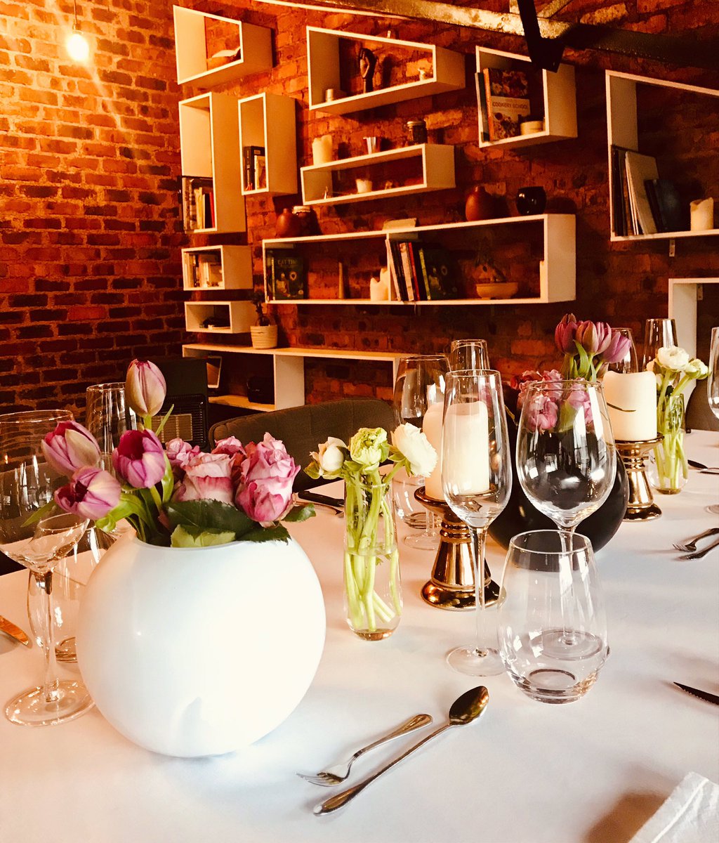 BlackOliveHouse's tweet photo. The #BOHStudio | An intimate setting with only you and a maximum party of 9 | sanitize hands at the door and throughout the meal | Hand Washing before every meal | 1 chef and 1 hostess to further curb the spread | 🌺🌺 BOOKINGS: Email: info@blackolivehouse.co.za https://t.co/SBTu4EOo1T