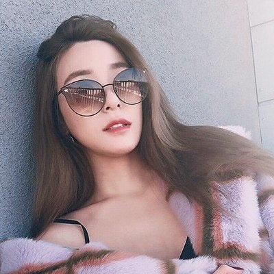 Sr_Inspector_T's tweet photo. 🚨 WANTED 🚨

HAVE YOU SEEN THIS ETHEREAL BEING?

DIAL 1800-0801-FIND-HER if you have information on her whereabouts.

REWARD : HAPPINESS 😊 https://t.co/75DROhnLrL