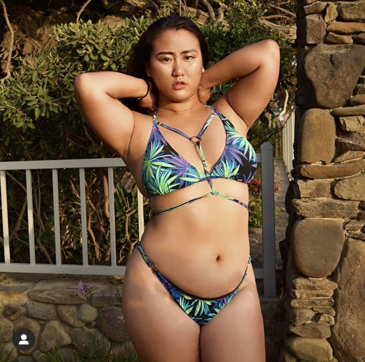 藤井美穂 俳優 プラスサイズモデル Miho Fuji よくみるとアトピーで傷あります 最近はcbdクリームがいい感じですね 藤井美穂 俳優 プラスサイズモデル Miho Fuji よくみるとアトピーで傷あります 最近はcbdクリームがいい感じですね