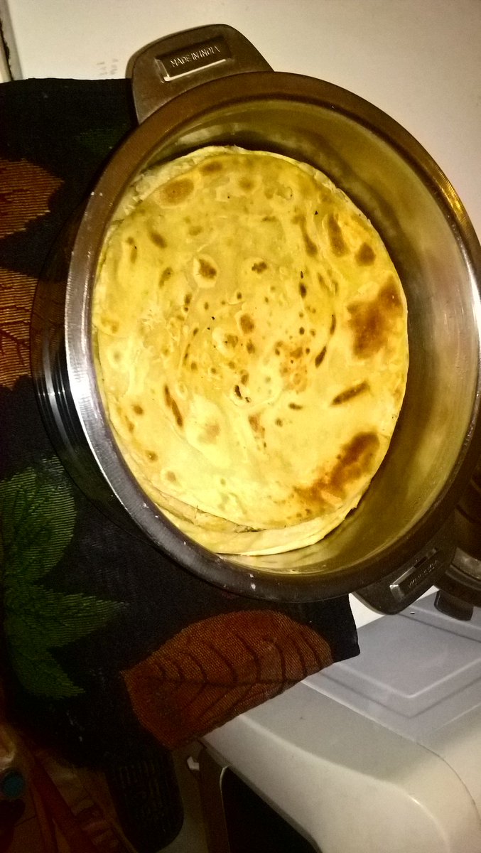 lugano_bree's tweet photo. Simple Tasty  Chapatis By Your Favourite Taita Gyel 👌 #QuarantineAndChill https://t.co/h489X2fGXr