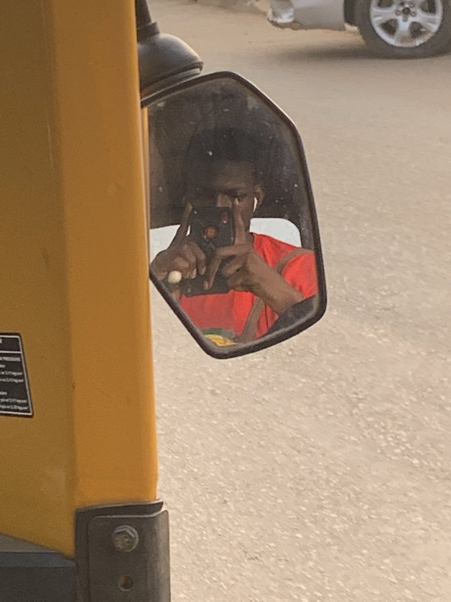 saysbowo's tweet image. Anike says expose yourself: 
1. Lock screen
2. Home screen
3. Last song you listened to
4. 18th pic in your camera roll
5. Tag 6 mutuals
@Talabi_tee @oyinkkkkaaaaann @Demo__UK @phizzytainment @yomike_ad @RetiredFineBoy