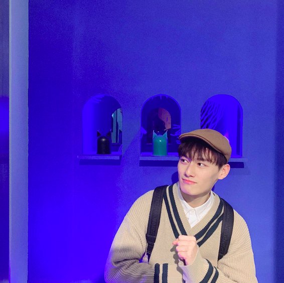 wang zhuocheng being the boyfriend that he is; a (very necessary) thread