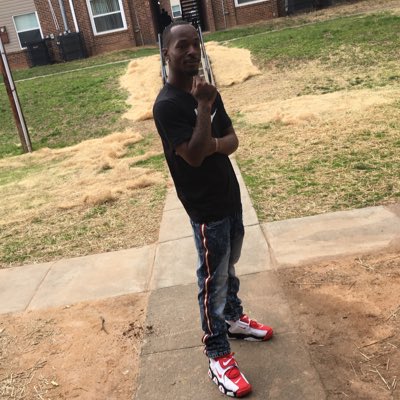 DatNigga_Swag's tweet photo. #NewProfilePic https://t.co/RRjLtt5DSf