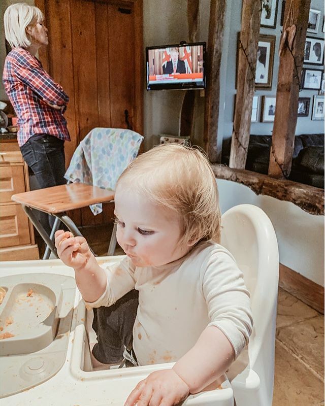 I took this photo yesterday. I didn’t take it for Instagram. But I took it because it felt like a moment we would always remember.

A bit like ‘Where were you when you found out that Princess Diana died/the world trade centre fell/[enter other memorable … ift.tt/33AVuyk