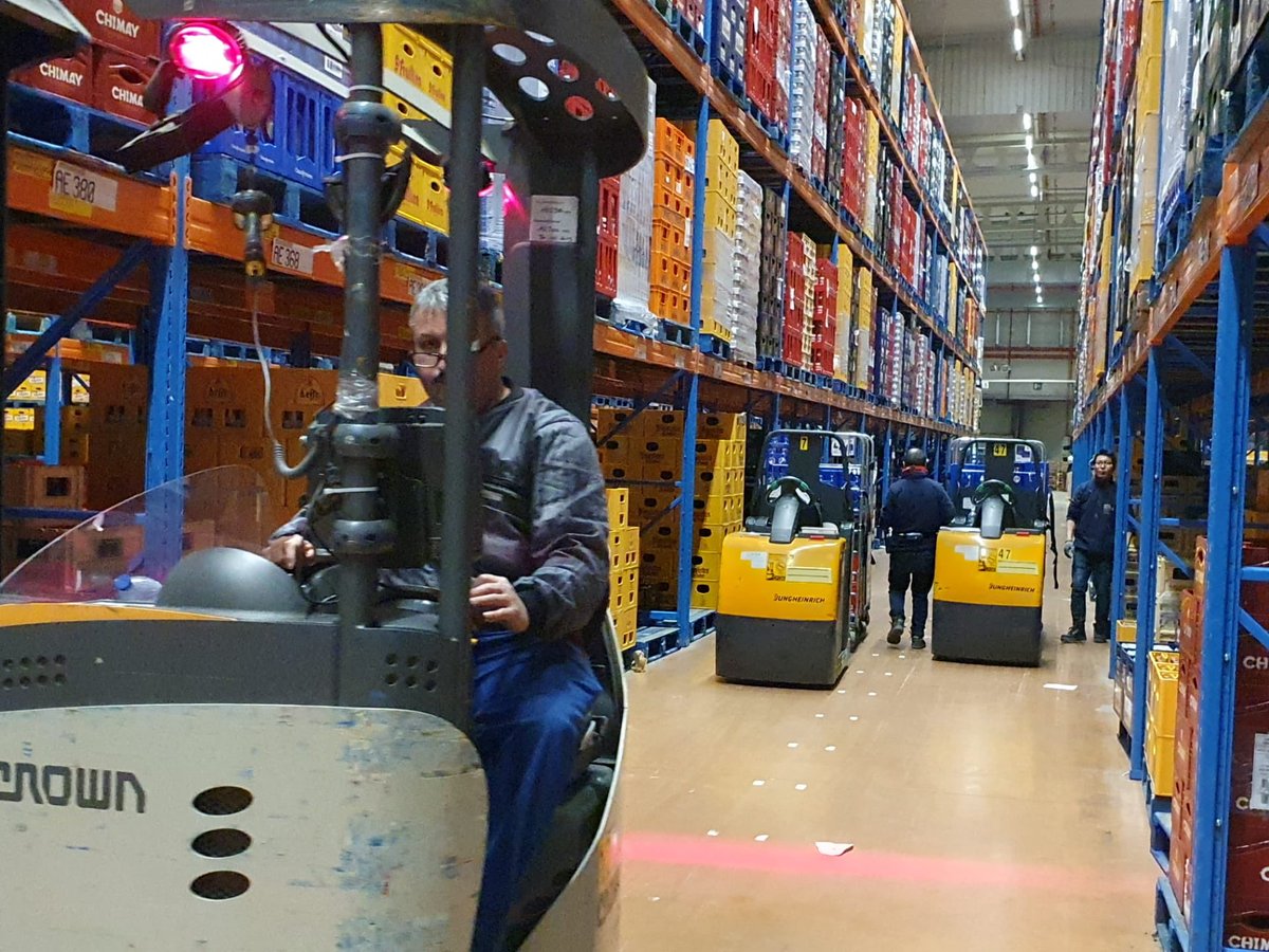 KMaesschalck's tweet photo. Beelden van gisterenavond in magazijnen @colruytgroup #rpcg #retailpartners #mechelen https://t.co/zPlVsBG1Lj
