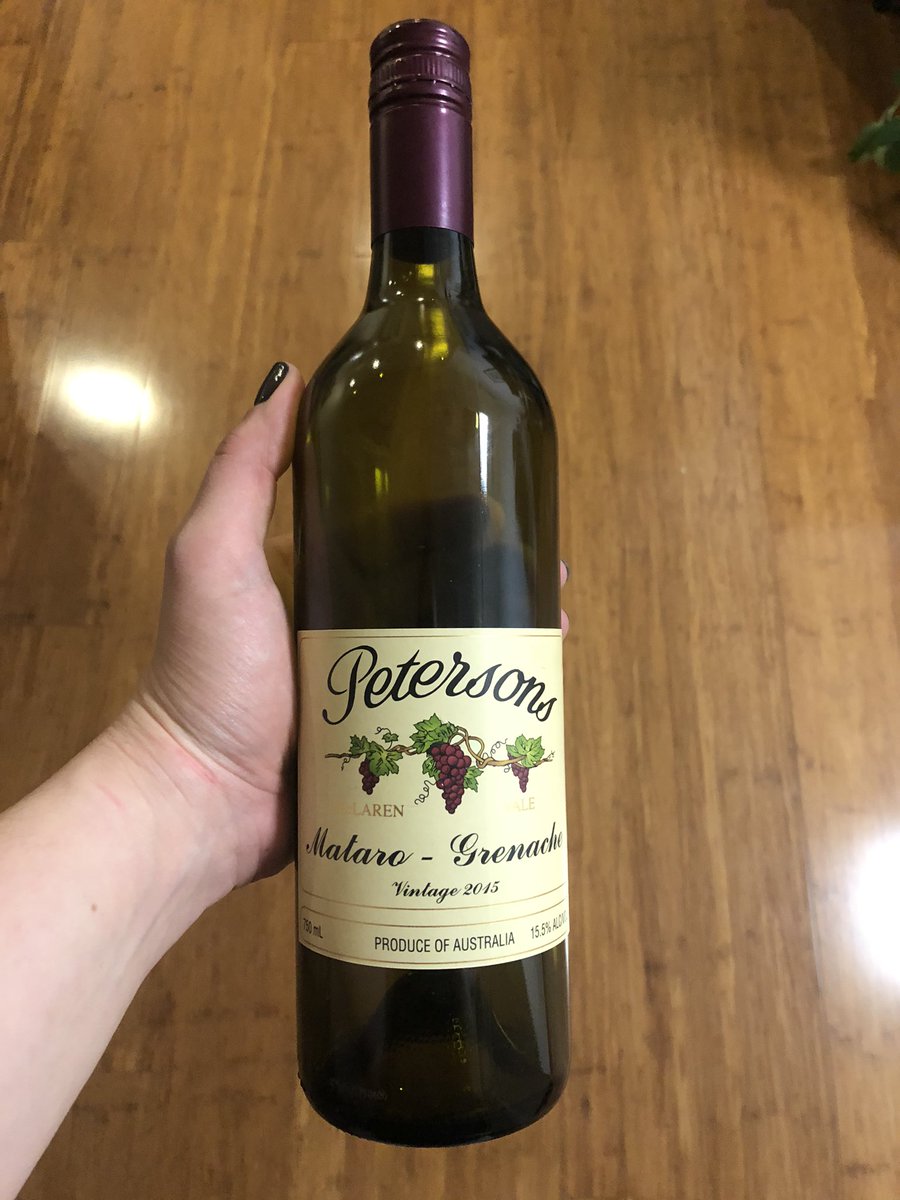 halinhormozi's tweet photo. Social distancing with a delicious pick tonight: 2015 Mataro Grenache from Petersons. Would benefit from a few more years cellaring, however still juicy and lush now.
#winelovers #wine https://t.co/4B8pEdb7XV